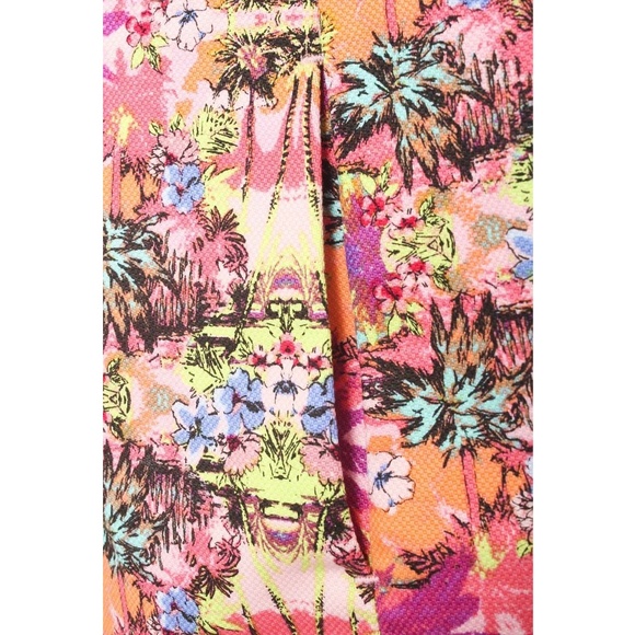 VICTORIA’S SECRET High Waist Tropical Pattern Shorts NWOT - Picture 4 of 6